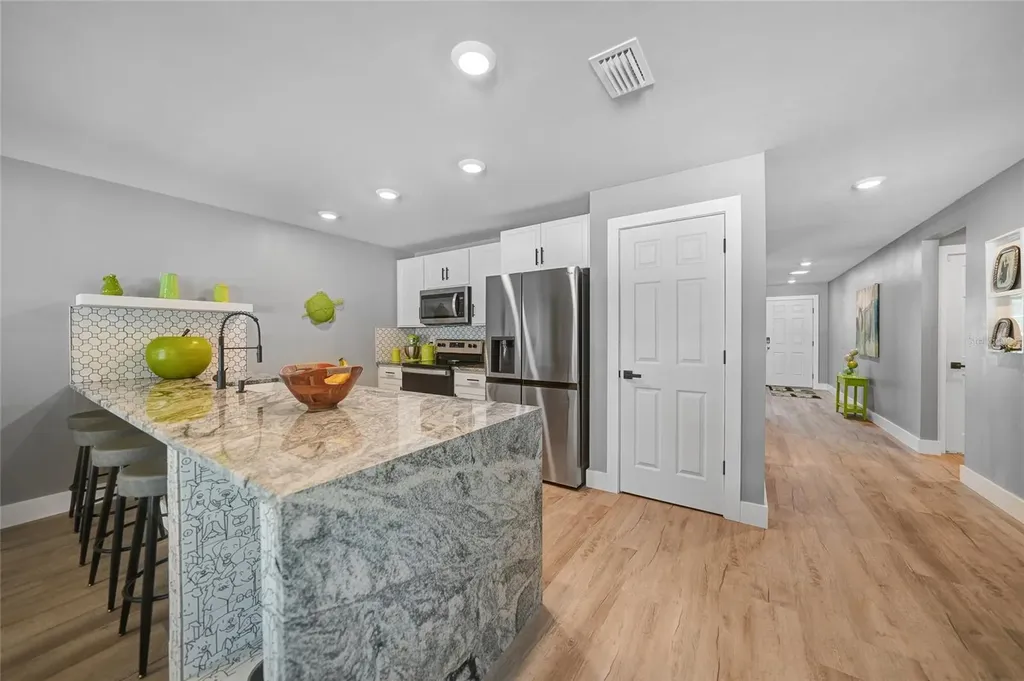 17500 Robinson Avenue Port Charlotte FL 33948