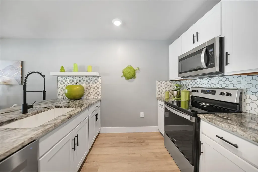 17500 Robinson Avenue Port Charlotte FL 33948