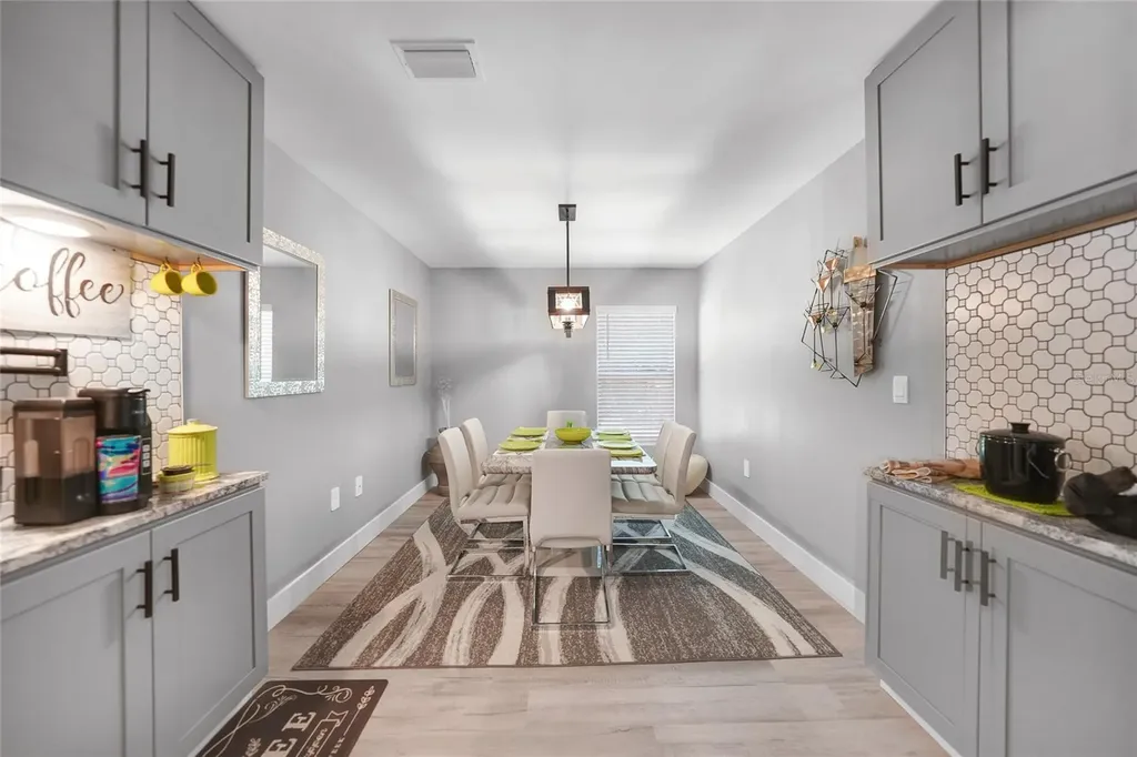 17500 Robinson Avenue Port Charlotte FL 33948