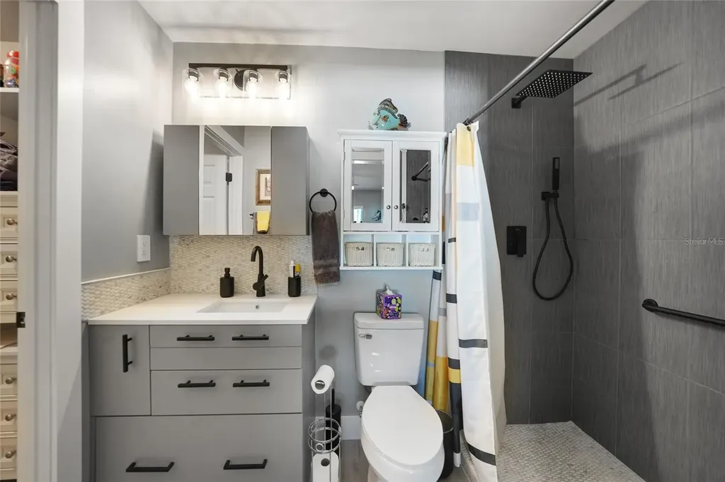 17500 Robinson Avenue Port Charlotte FL 33948