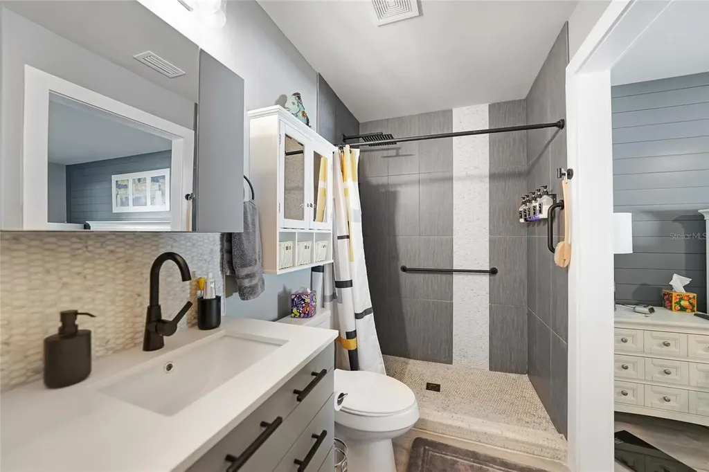 17500 Robinson Avenue Port Charlotte FL 33948