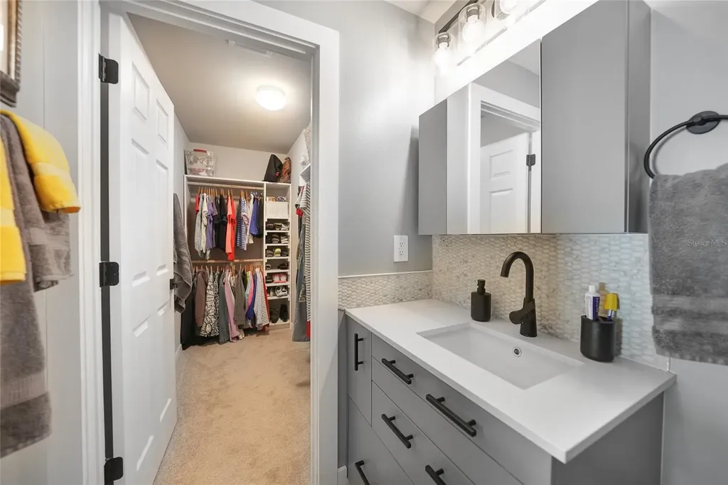 17500 Robinson Avenue Port Charlotte FL 33948