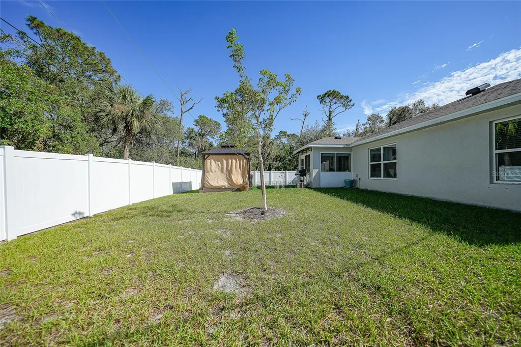 17500 Robinson Avenue Port Charlotte FL 33948