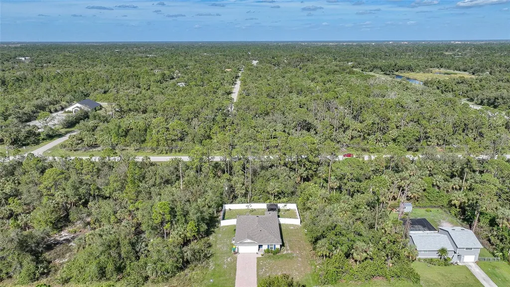 17500 Robinson Avenue Port Charlotte FL 33948