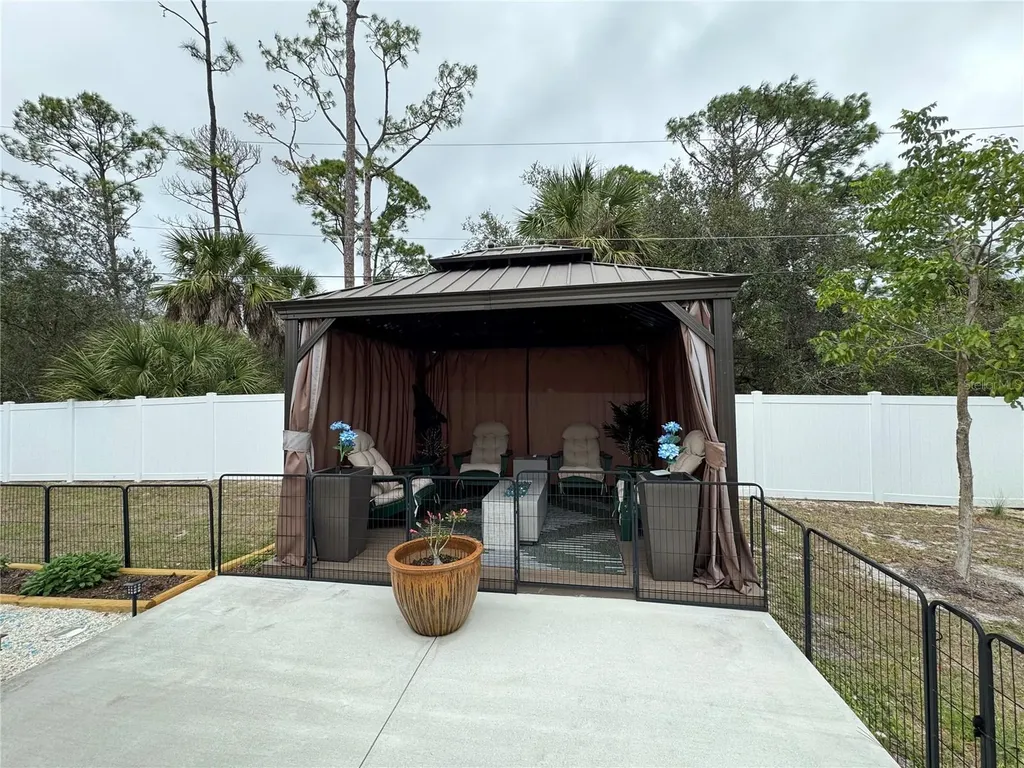 17500 Robinson Avenue Port Charlotte FL 33948