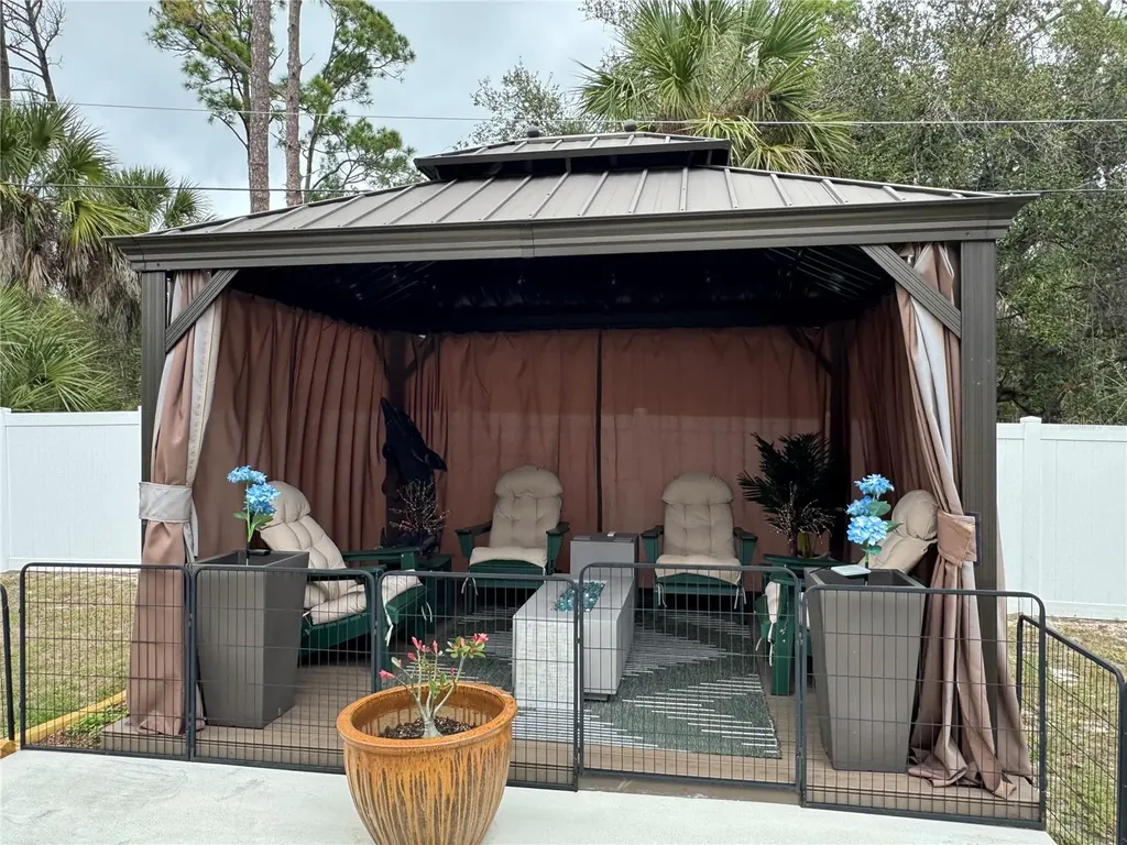 17500 Robinson Avenue Port Charlotte FL 33948