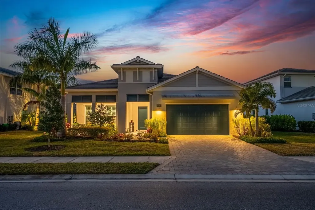 8134 Redonda Loop Lakewood Ranch FL 34202