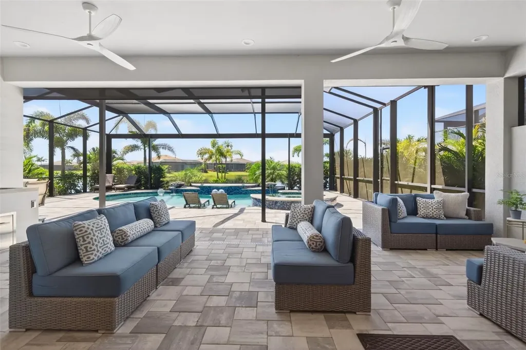 8134 Redonda Loop Lakewood Ranch FL 34202