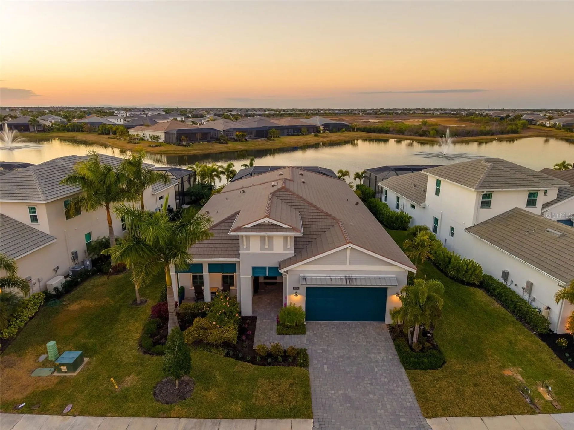 8134 Redonda Loop Lakewood Ranch FL 34202