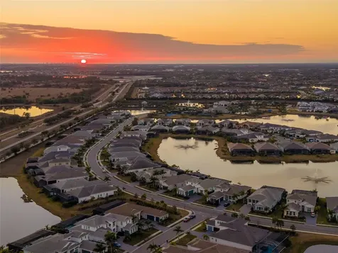 8134 Redonda Loop Lakewood Ranch FL 34202