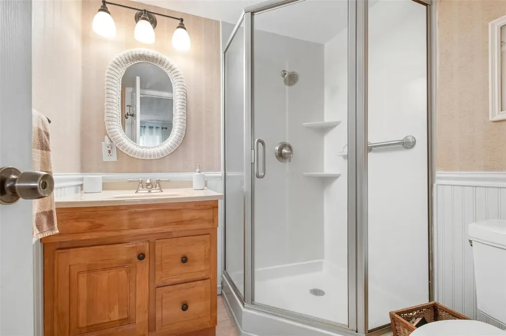 9527 Azure Cove Bradenton FL 34210
