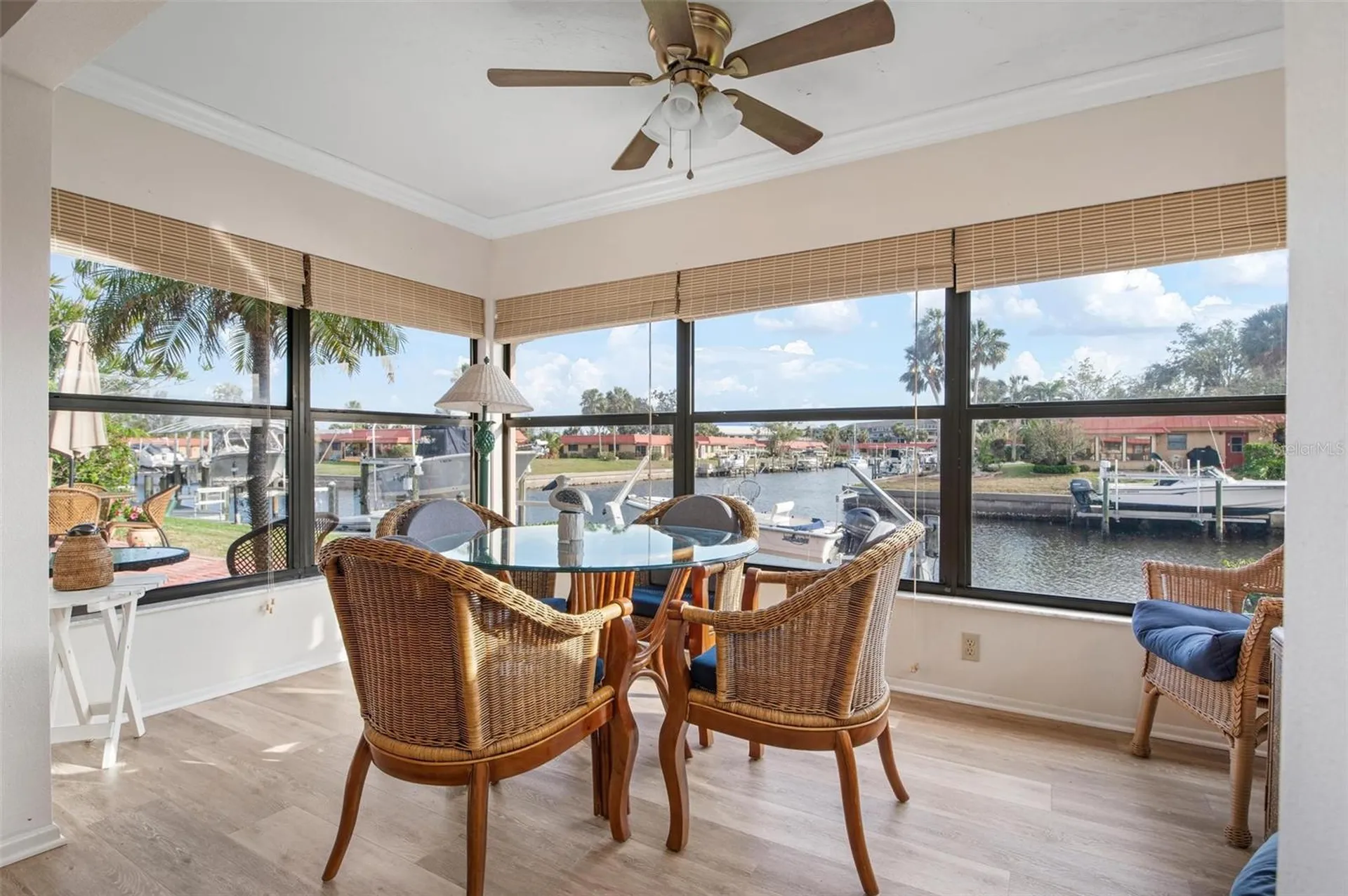 9527 Azure Cove Bradenton FL 34210
