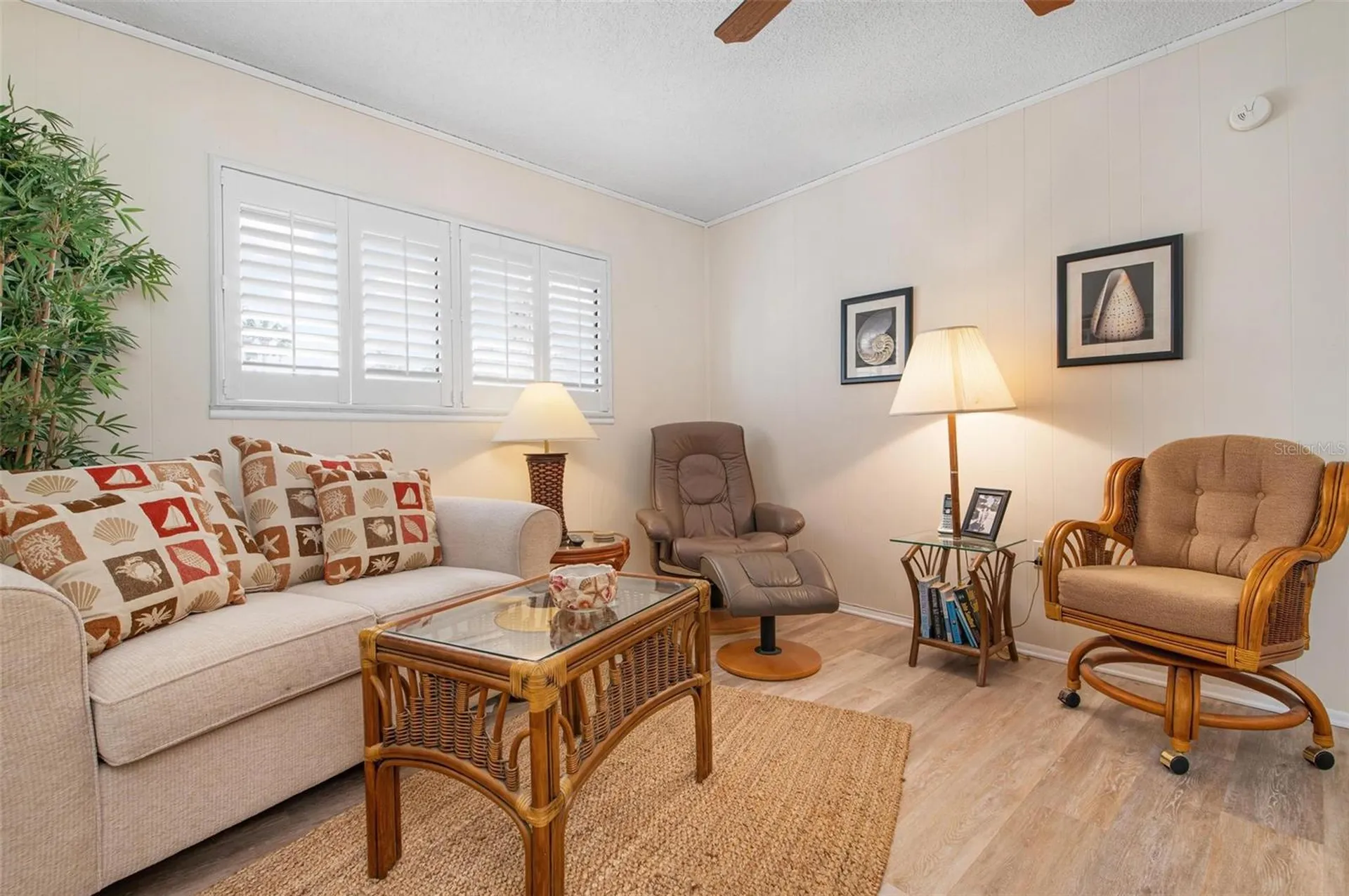 9527 Azure Cove Bradenton FL 34210