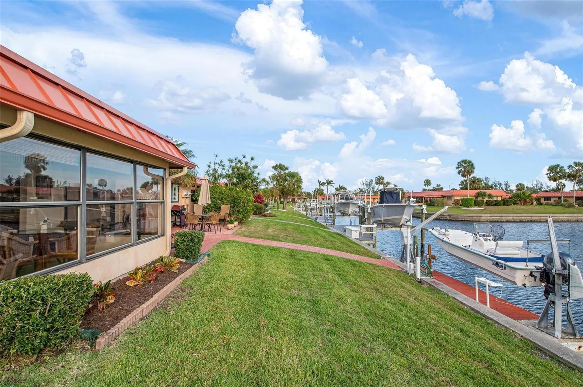 9527 Azure Cove Bradenton FL 34210