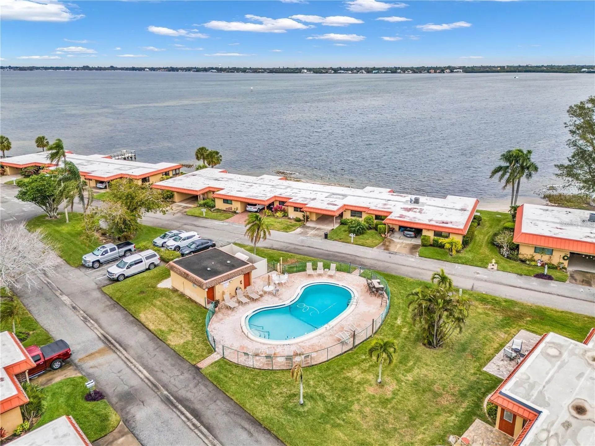 9527 Azure Cove Bradenton FL 34210
