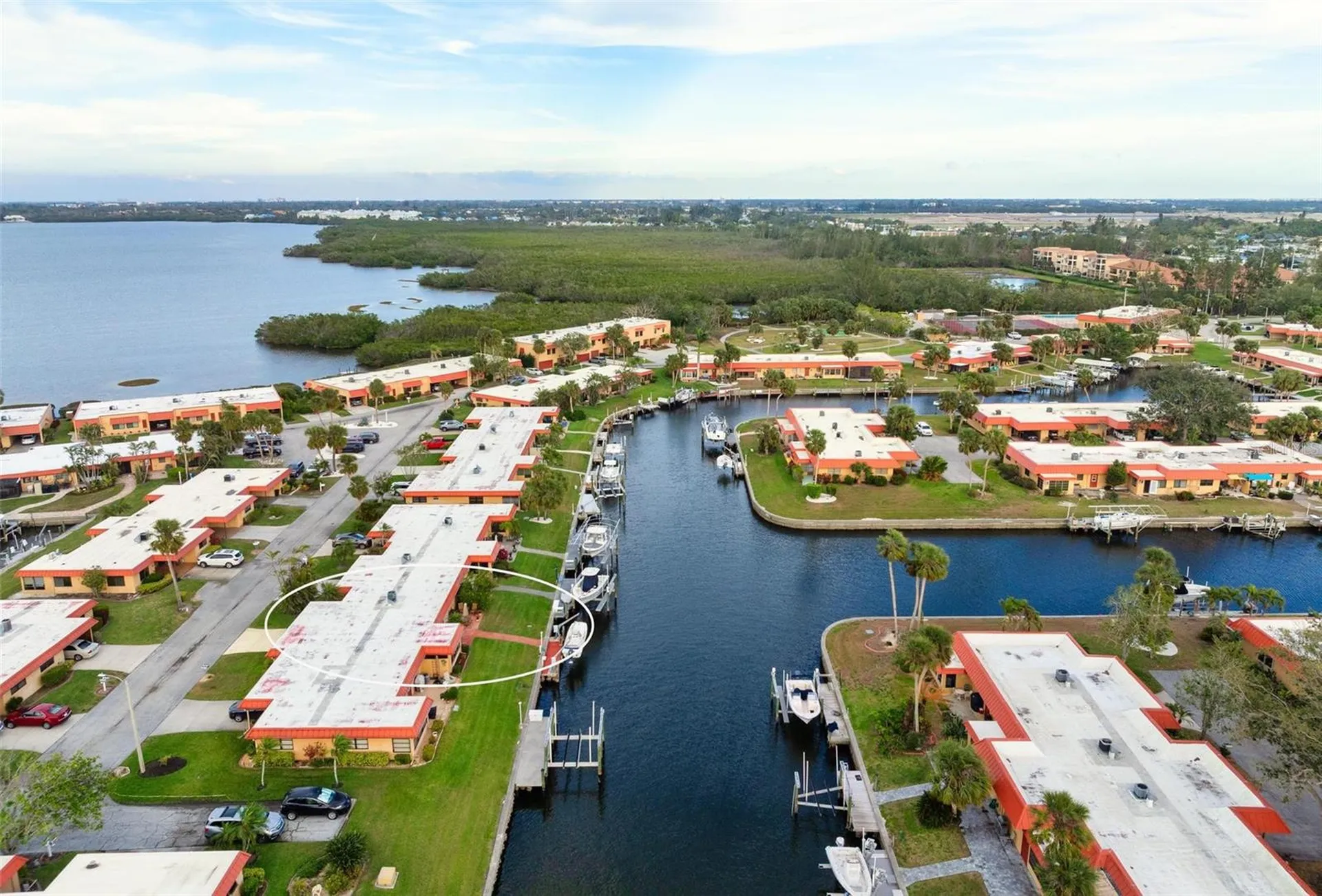 9527 Azure Cove Bradenton FL 34210