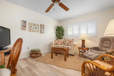 9527 Azure Cove Bradenton FL 34210