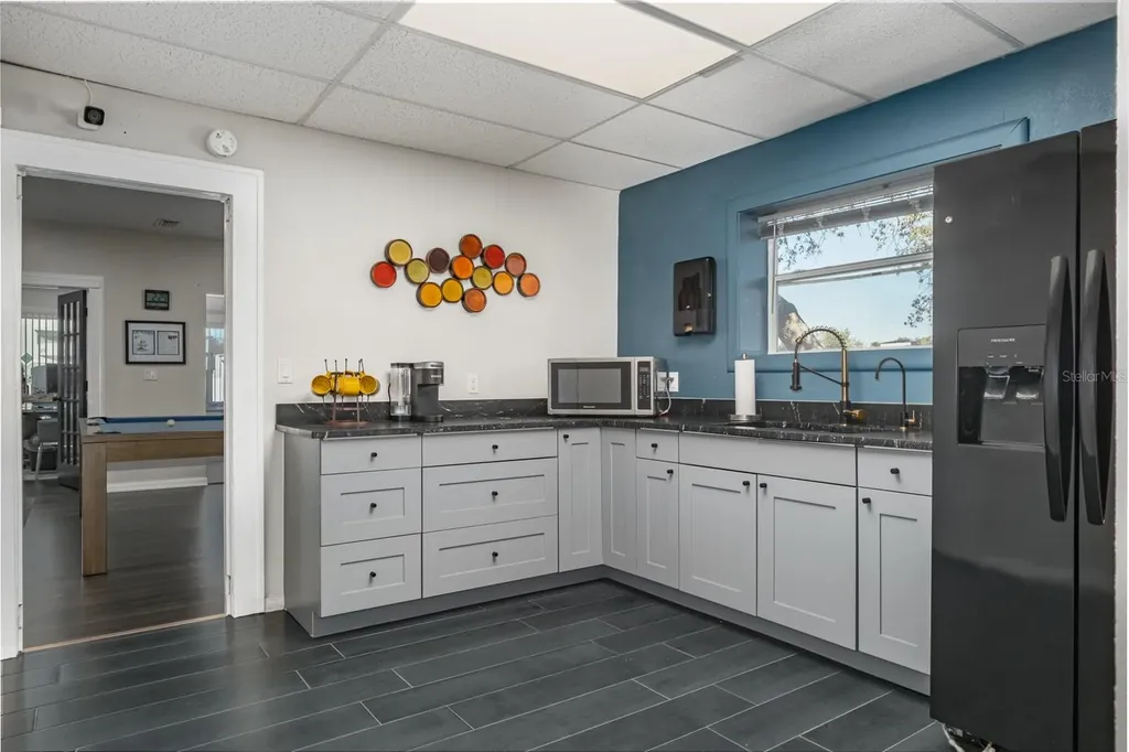 3848 Central Avenue St Petersburg FL 33711