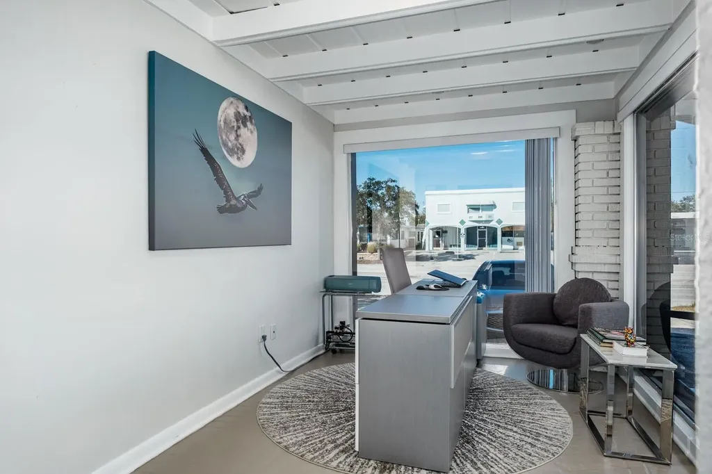 3848 Central Avenue St Petersburg FL 33711