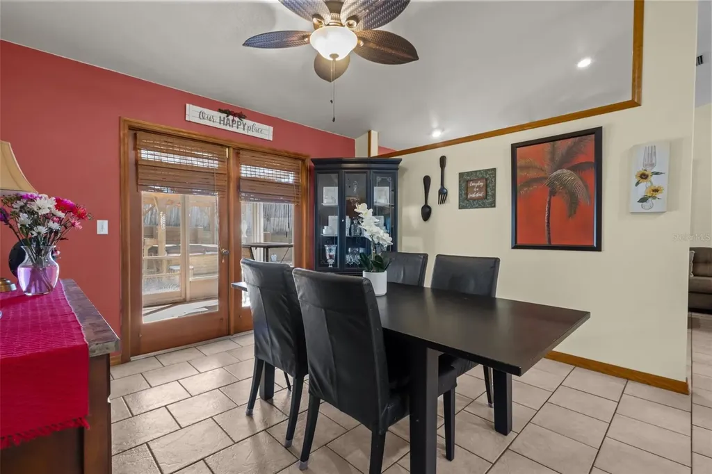 275 S Highland Avenue Tarpon Springs FL 34689