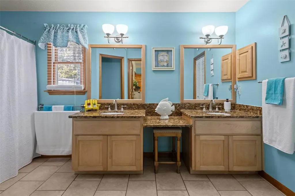 275 S Highland Avenue Tarpon Springs FL 34689