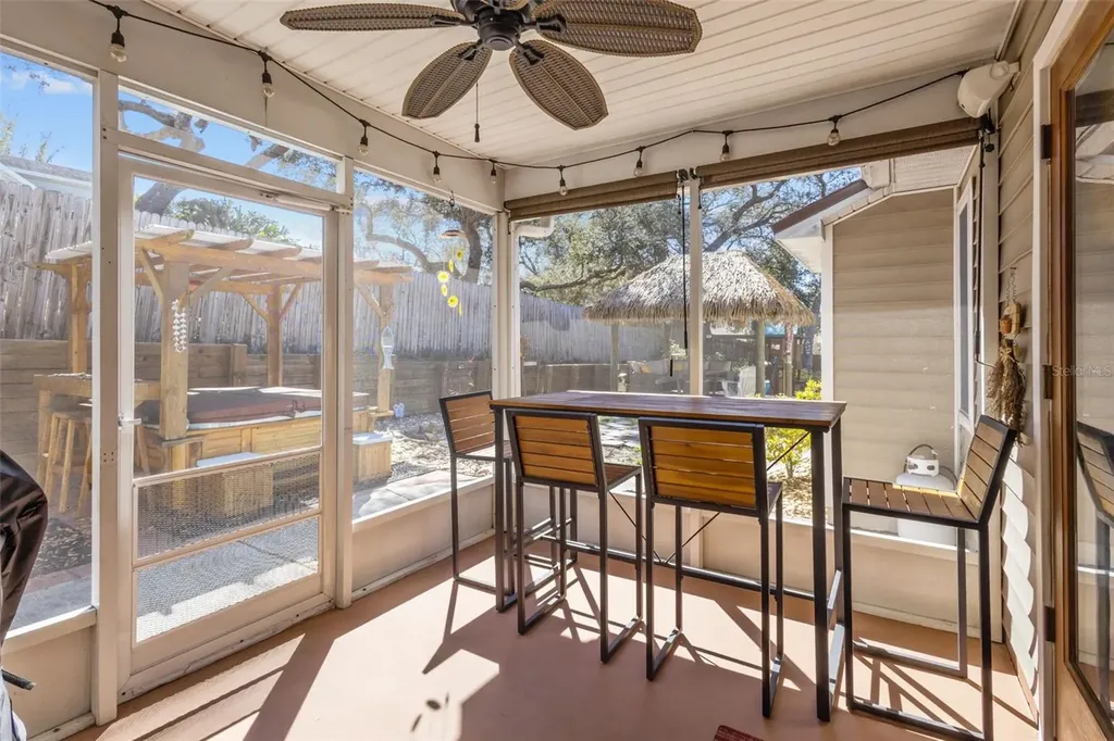 275 S Highland Avenue Tarpon Springs FL 34689