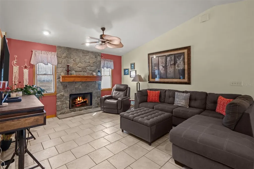 275 S Highland Avenue Tarpon Springs FL 34689