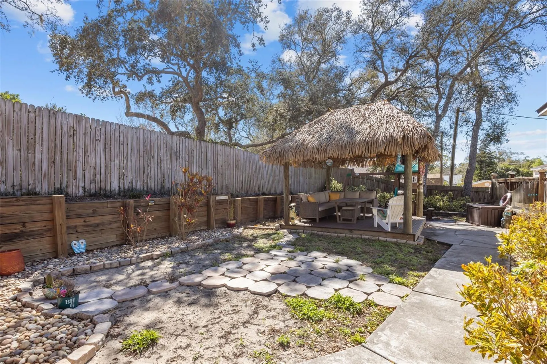 275 S Highland Avenue Tarpon Springs FL 34689