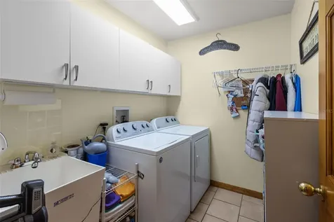275 S Highland Avenue Tarpon Springs FL 34689