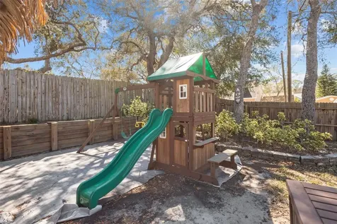 275 S Highland Avenue Tarpon Springs FL 34689
