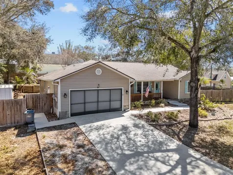 275 S Highland Avenue Tarpon Springs FL 34689
