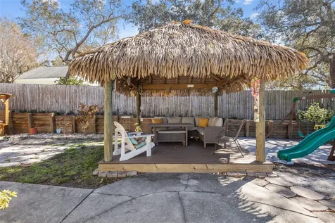 275 S Highland Avenue Tarpon Springs FL 34689