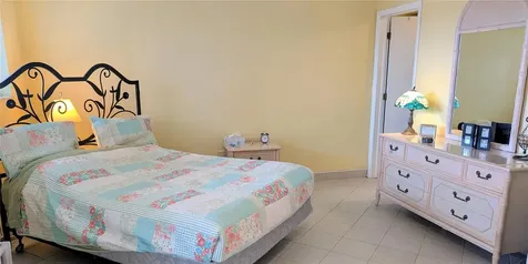 8055 112th Street Seminole FL 33772