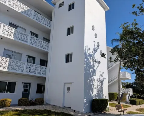 8055 112th Street Seminole FL 33772