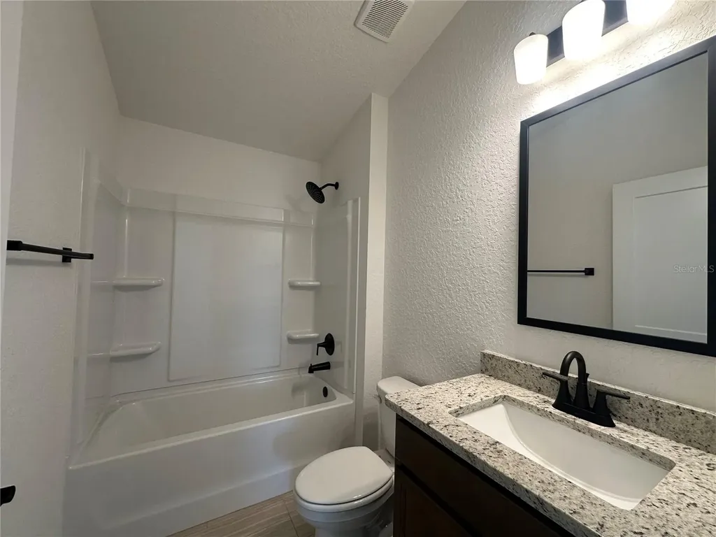 12606 NE 48th Street Oxford FL 34484