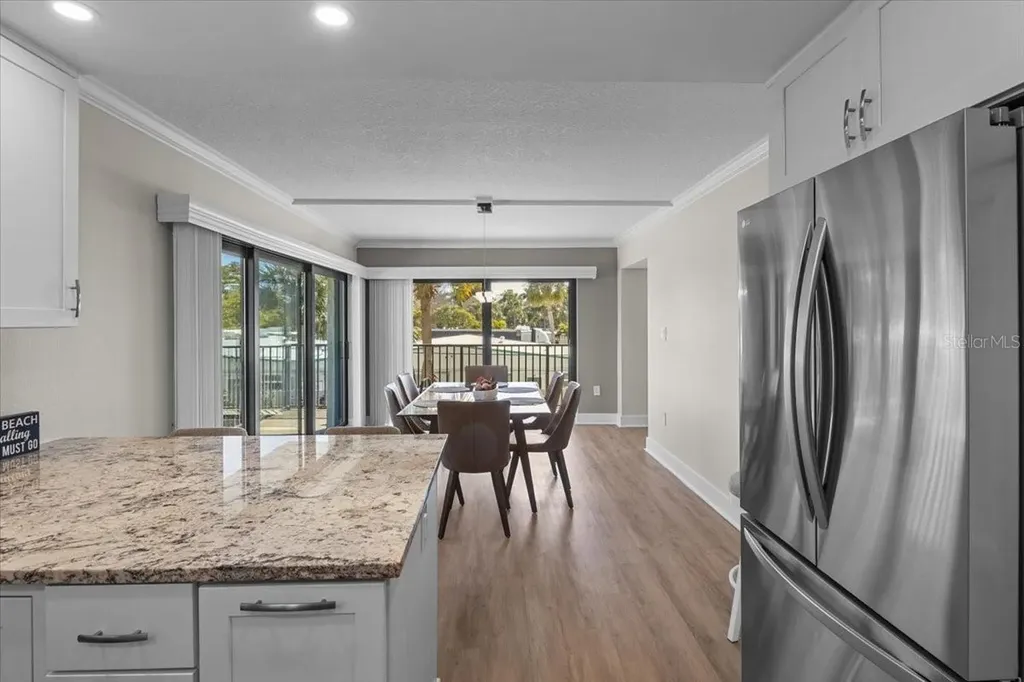 6326 Midnight Pass Road Sarasota FL 34242