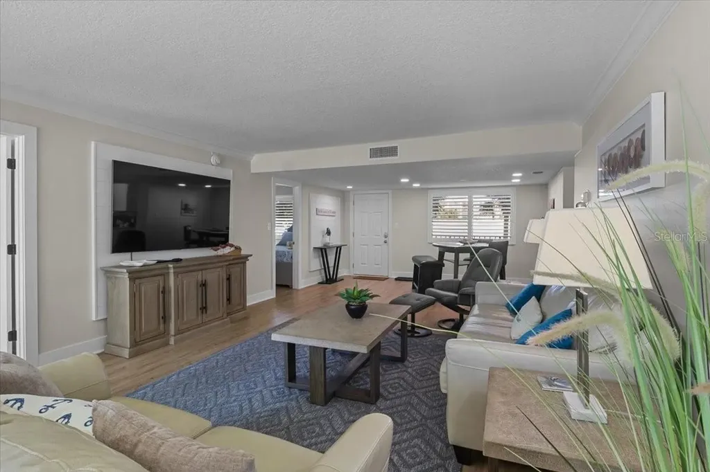6326 Midnight Pass Road Sarasota FL 34242