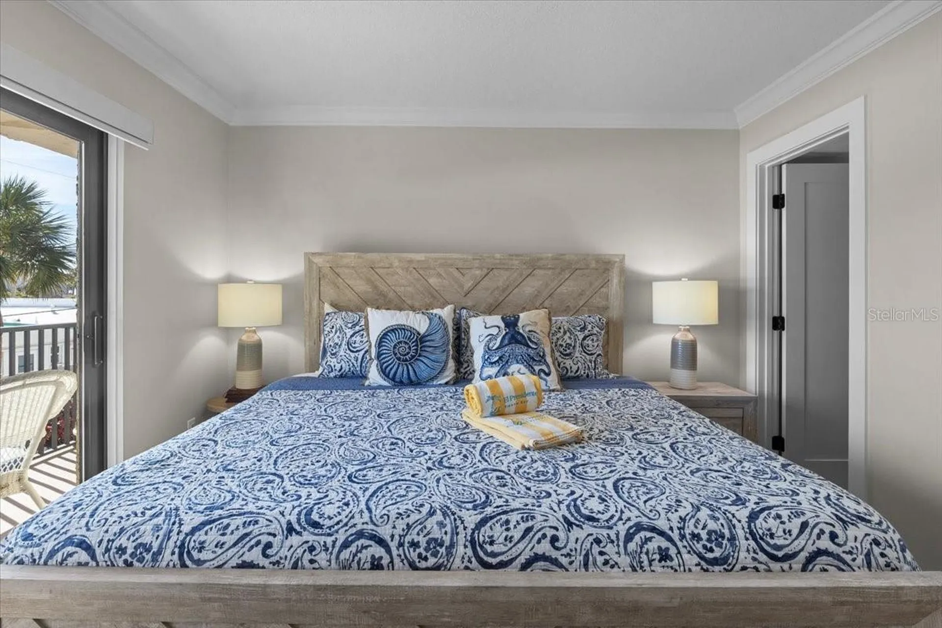 6326 Midnight Pass Road Sarasota FL 34242