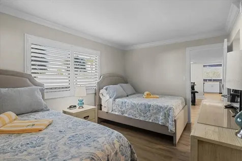 6326 Midnight Pass Road Sarasota FL 34242