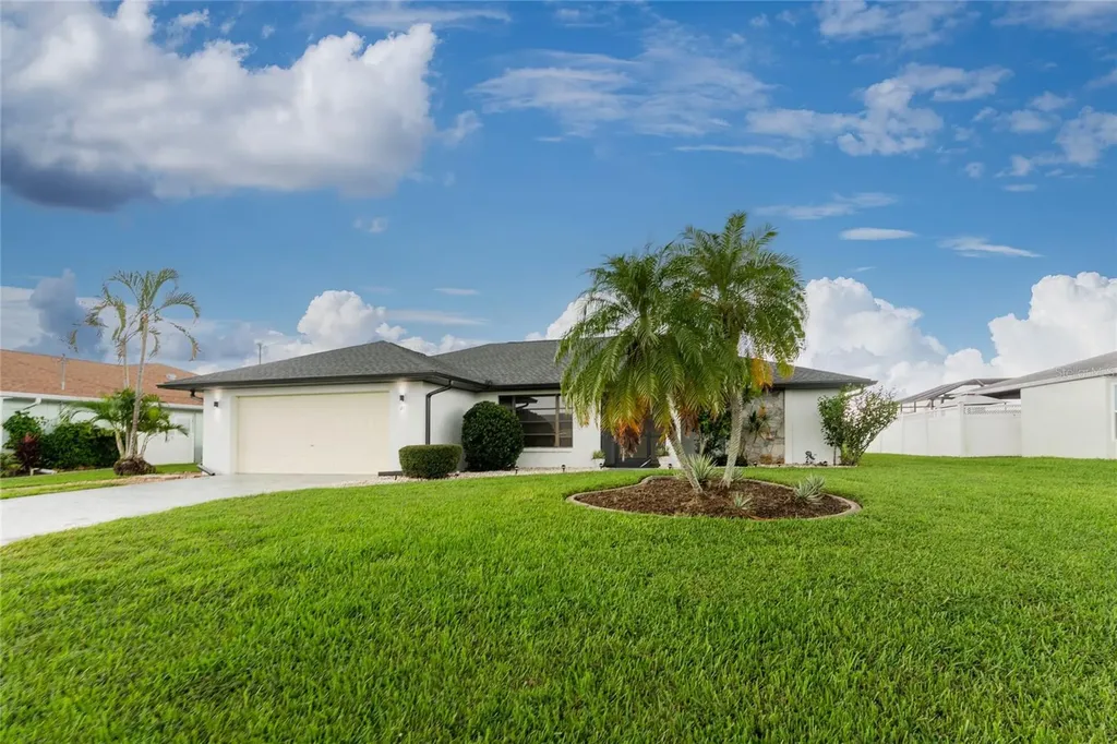 21 Bunker Lane Rotonda West FL 33947