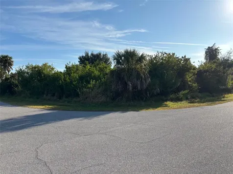 3098 & 3090 Holcomb Road Port Charlotte FL 33981