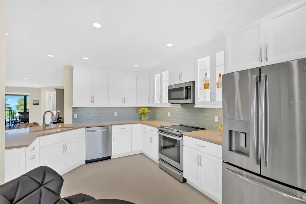 9226 Midnight Pass Road Sarasota FL 34242