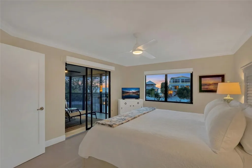 9226 Midnight Pass Road Sarasota FL 34242