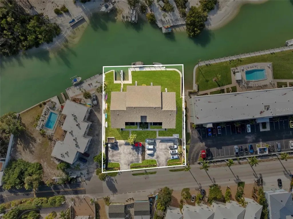 9226 Midnight Pass Road Sarasota FL 34242