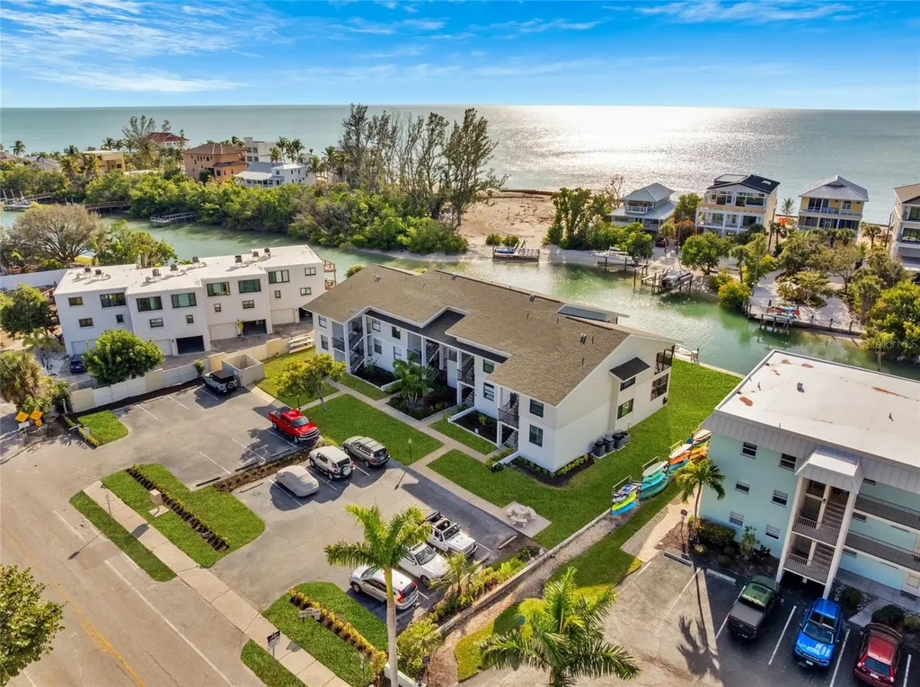9226 Midnight Pass Road Sarasota FL 34242