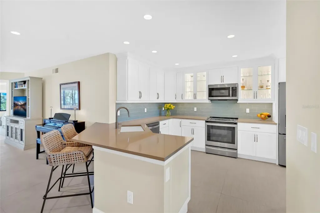 9226 Midnight Pass Road Sarasota FL 34242