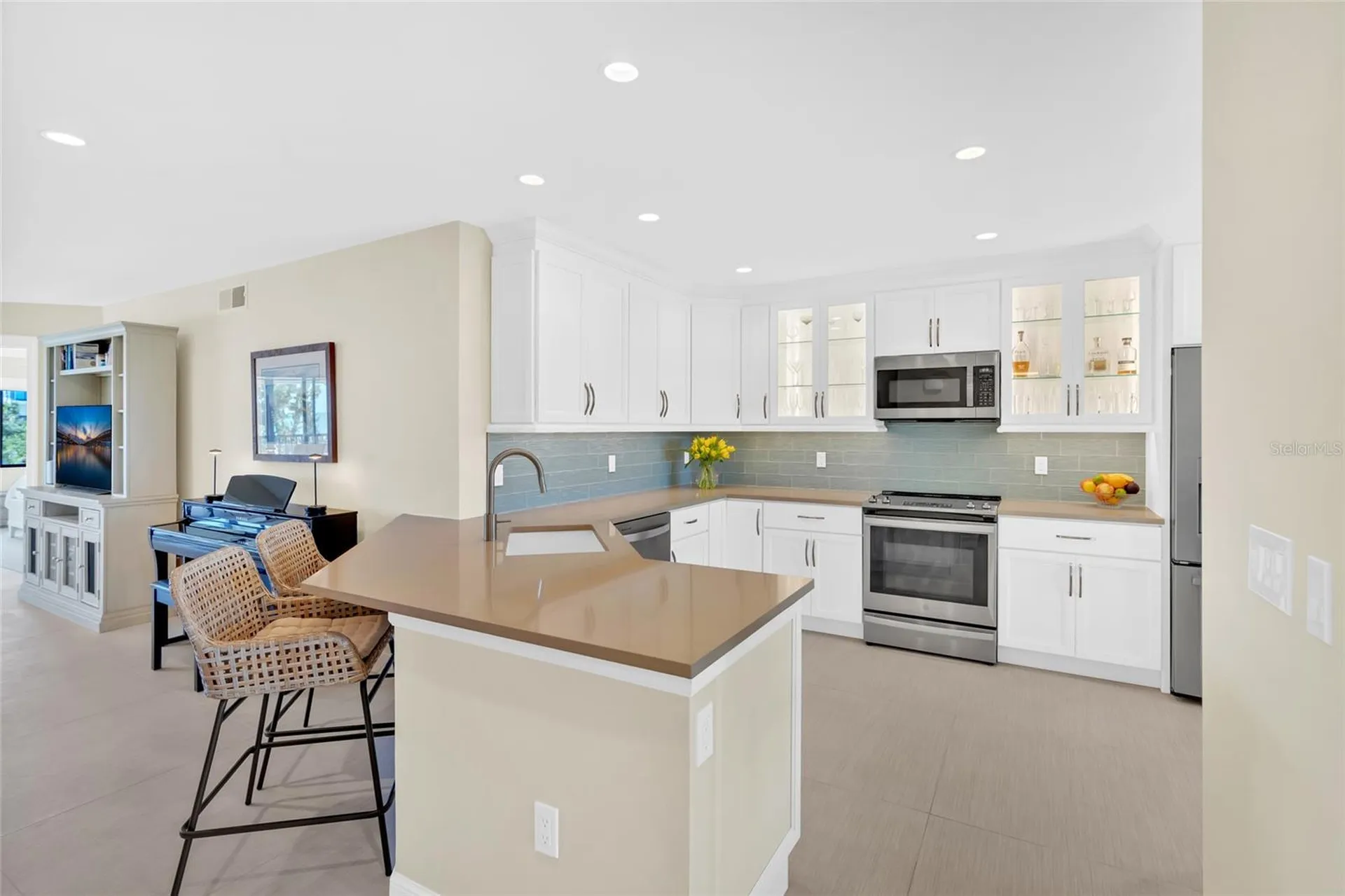 9226 Midnight Pass Road Sarasota FL 34242