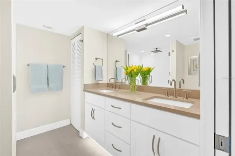 9226 Midnight Pass Road Sarasota FL 34242