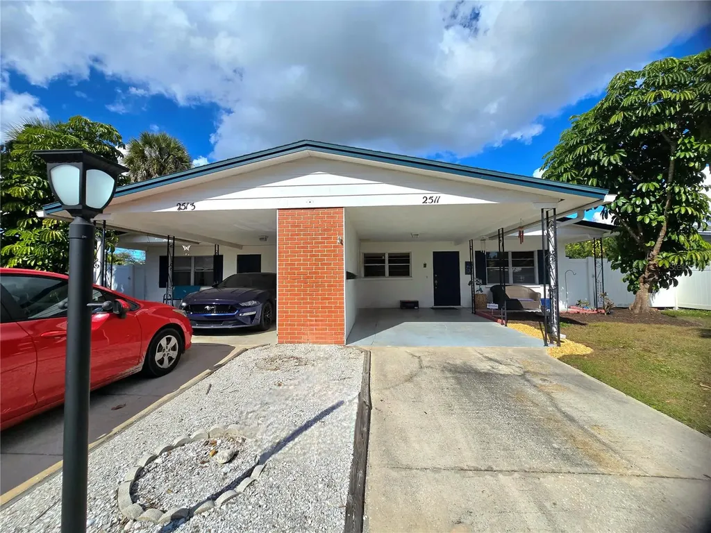 2511 51st Avenue Terrace W Bradenton FL 34207