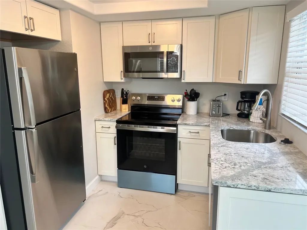 6154 Midnight Pass Road Sarasota FL 34242